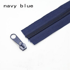 5# Farebný nylonový zips DIY Ručne vyrobená taška Moskytiéra Poťah na pohovku Vankúš zips 20 metrov zips darček 20 ks sťahovák zipsu