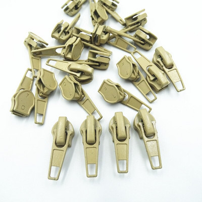 5# 20 farieb 50 ks nylonových cievok s automatickým zámkom na zips, šijací nástroj pre domácich majstrov