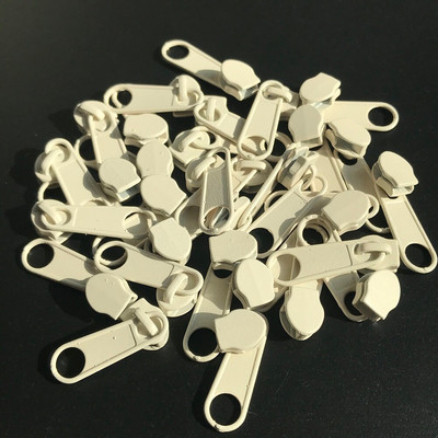 50 ks 3# nylonové zipsové úchytky pre viacfarebný zipsový posúvač pre šijacie príslušenstvo