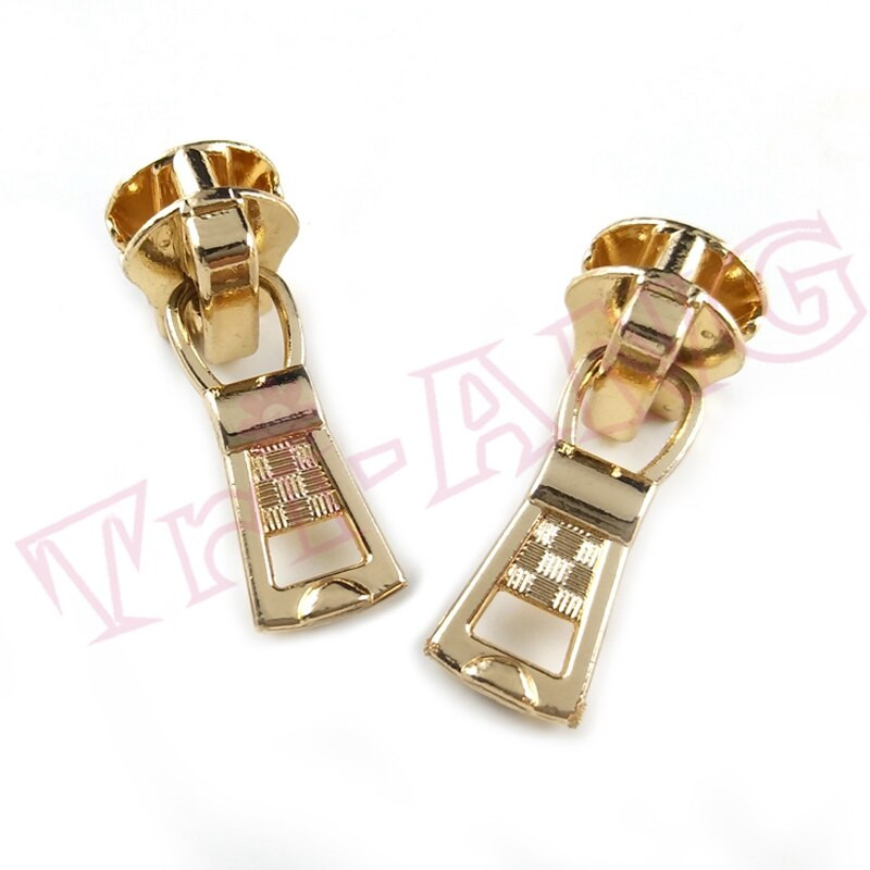 20 ks/sada, pokovované zlaté farby, 5# kovové zipsy s malými a veľkými úchytkami