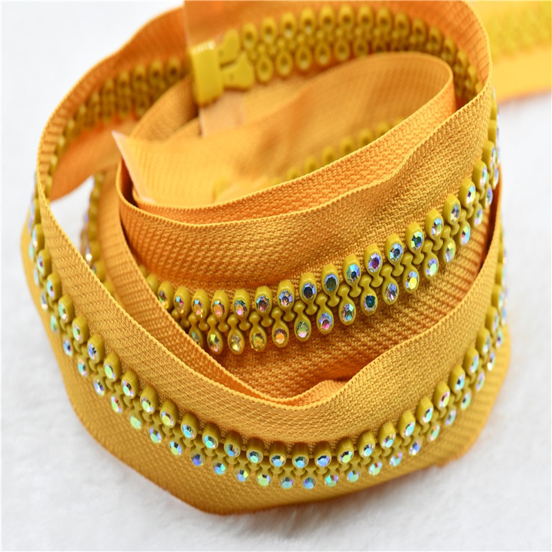 zips 60cm 2-radový, trieda A AB, kamienkový strieborný/zlatý/čierny základ, šaty, šitie, 2 ks