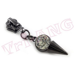 (20 tk/partii) High Fashion Bright Rhinestone 8# tsingisulamist lukuga liugurid