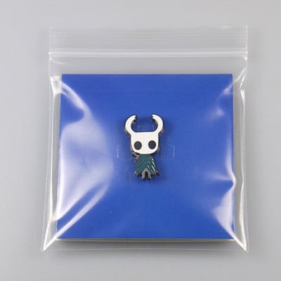 C1861 Hollow Knight emailiga nööpnõelad Metallist pross Mäng Ehted Multikas märk naistele Meeste reväärinõel seljakott Kotid Märk Lastele Anime