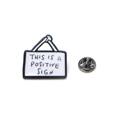 Homegaga lahedad emailitud prossid Multikad reväärinõel Lipsunõelad Metallist märk Ehted Kingitused Seljakott Jope Riietus Aksessuaarid D2793