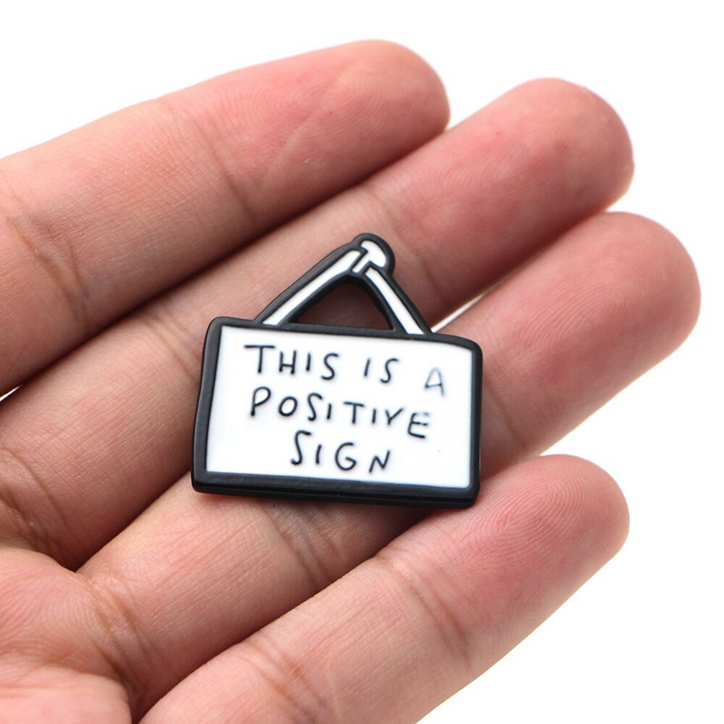 Homegaga lahedad emailitud prossid Multikad reväärinõel Lipsunõelad Metallist märk Ehted Kingitused Seljakott Jope Riietus Aksessuaarid D2793