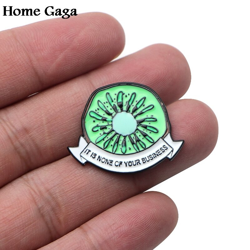 Homegaga lahedad emailitud prossid Multikad reväärinõel Lipsunõelad Metallist märk Ehted Kingitused Seljakott Jope Riietus Aksessuaarid D2793