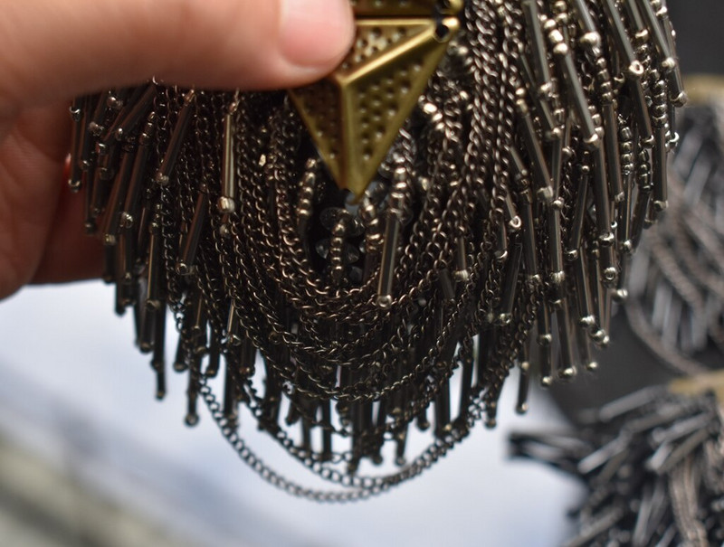 2 vnt., Senovinis kutas Grandininė pečių lenta Ženkliukai Karoliukai Audinys Metalinis Epaulet Epaulette Karinis segtukas ant sagės medalis