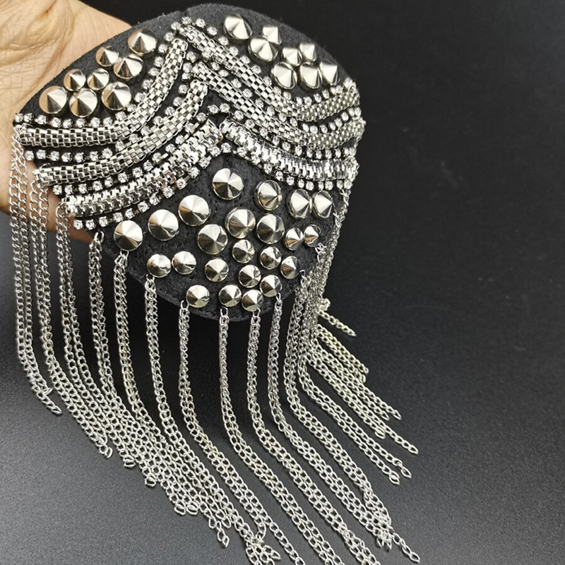 2Pcs Personality Stage noćni klub domaćin banketa nakit na ramenu epolete Retro mali western sklopljeni broš s resicama