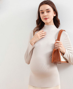 Naiste ühevärviline polo kaelusega rasedate pluus