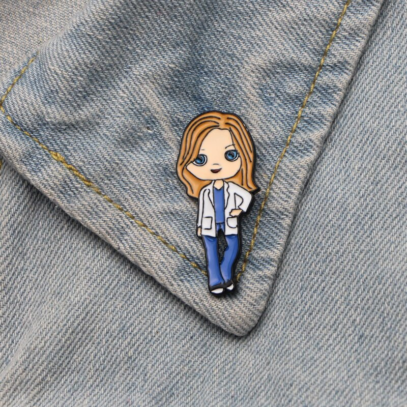 Grey's Anatomy Цинкова сплав Игли за вратовръзка Доктор Медицинска сестра Значки Пара Риза Чанта Шапка за дрехи Раница Обувки Брошки Медал Декорация E0305