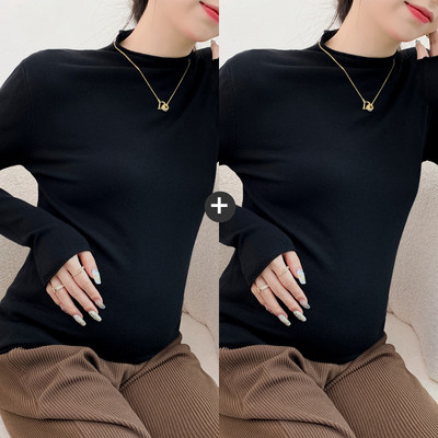 Čistá dámska blúzka s dlhým rukávom