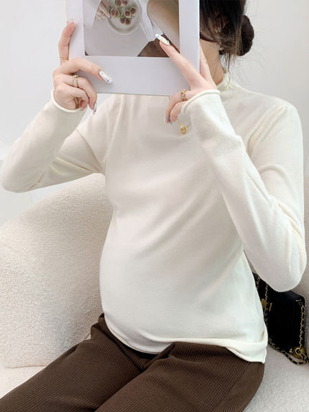 Čistá dámska blúzka s dlhým rukávom
