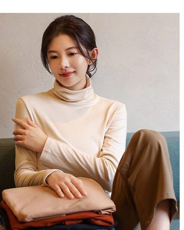 Kõrge kraega pluus rasedatele