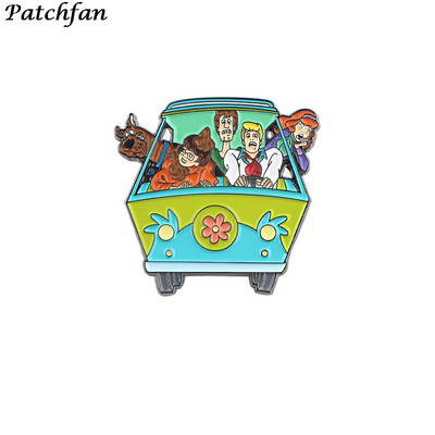 AD068 Patchfan Multifilm Naljakas nööpnõel Märginööbid Koer Pross Lovers Teksasärk Reväärinõelad lastele Kingitused