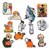 E3610 Anime muž s motorovou pílou, kovové odznaky, brošňa, klopový odznak pre ženy, mužov, oblečenie, batoh, doplnky, šperky