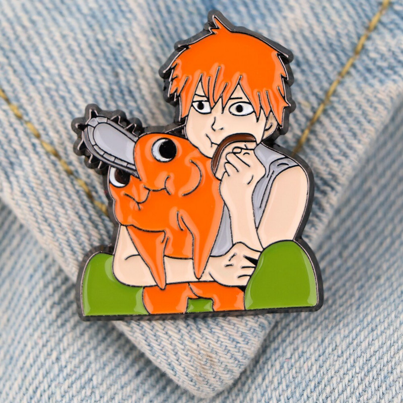 E3610 Anime muž s motorovou pílou, kovové odznaky, brošňa, klopový odznak pre ženy, mužov, oblečenie, batoh, doplnky, šperky