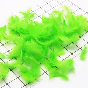 100 buc 4-8 cm plutitoare mici, colorate, pene de lebădă, pene naturale de gâscă, pentru artizanat, bijuterii de nuntă, pentru decorarea casei, penne