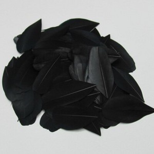 5-8 cm plaukiojančios galvos plunksnos Natūralios žąsies plunksnos, pasidaryk pats papuošalų pakabukas, dažytas 25 spalvomis, plunksnos amatų dekoravimo medžiaga 50 vnt.