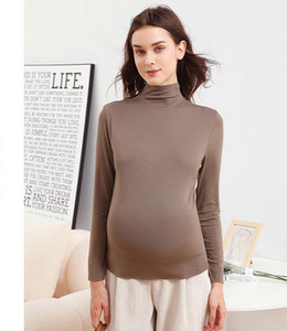 Ühevärviline naiste polo kaelusega pluus