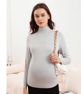 Ühevärviline naiste polo kaelusega pluus