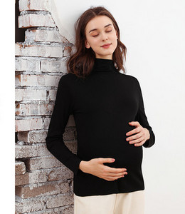 Ühevärviline naiste polo kaelusega pluus