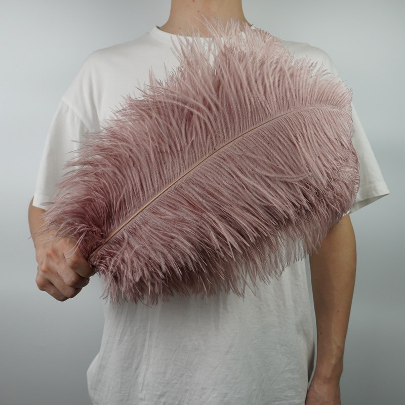 10 бр./Партида Нови цветни щраусови пера за занаяти Декорация от бели черни пера Централни елементи за маса Бижута Занаяти Декорация