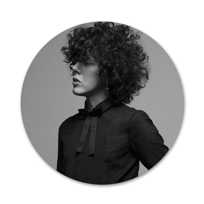 58mm Laura Pergolizzi LP rapper Ikony Pins Odznak Dekorácia Brošne Kovové odznaky na dekoráciu batohu