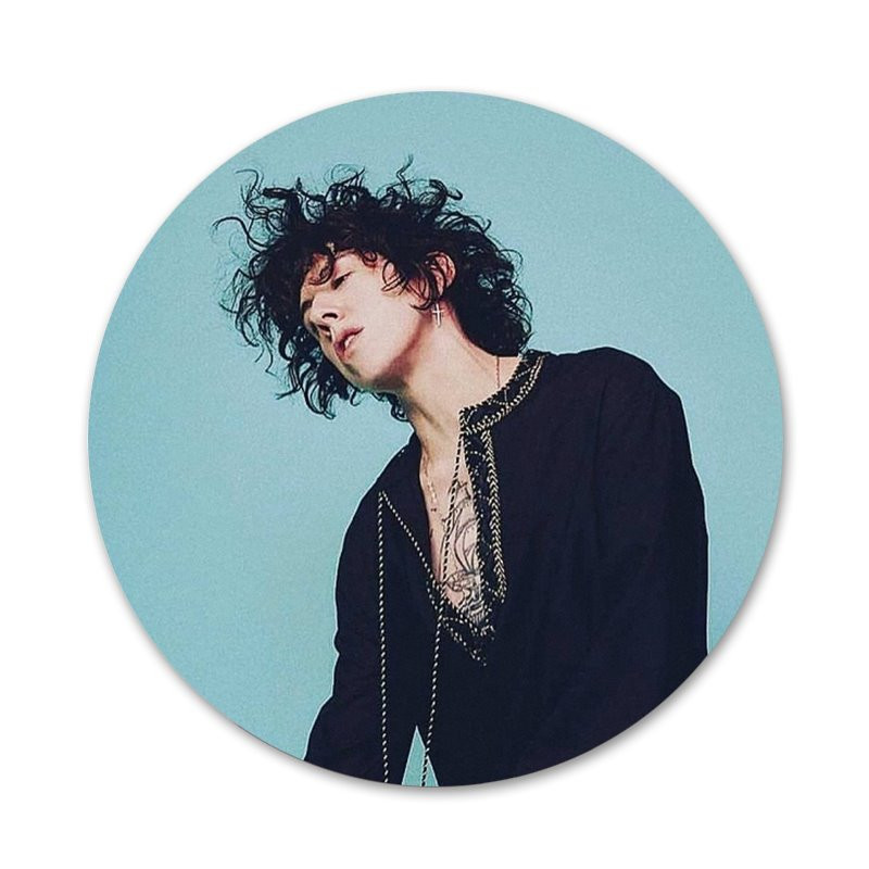 58mm Laura Pergolizzi LP rapper Ikony Pins Odznak Dekorácia Brošne Kovové odznaky na dekoráciu batohu