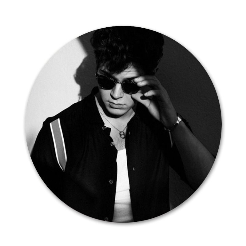 Evan Peters coque μαύρο Badge καρφίτσα καρφίτσα Αξεσουάρ για ρούχα Σακίδιο πλάτης Διακόσμηση δώρο 58mm