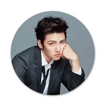 Ji Chang Wook Korėjos aktorius Piktogramos Smeigtukai Ženkliuko puošimas Sagės Metaliniai Drabužių ženkleliai Kuprinės papuošimas 58mm