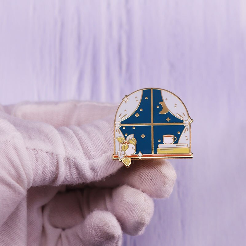 C1455 Ugodno noćno zvjezdano nebo biljka kava i prozor za knjige Emajlirana značka za ovratnik Značka za nakit Poklon