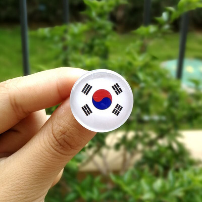 Kristalni metalni svjetski broševi značka Crveno bijeli privjesci Viteški grb Bjelorusije Povijesna zastava Broš/Bedževi/Igle za rever