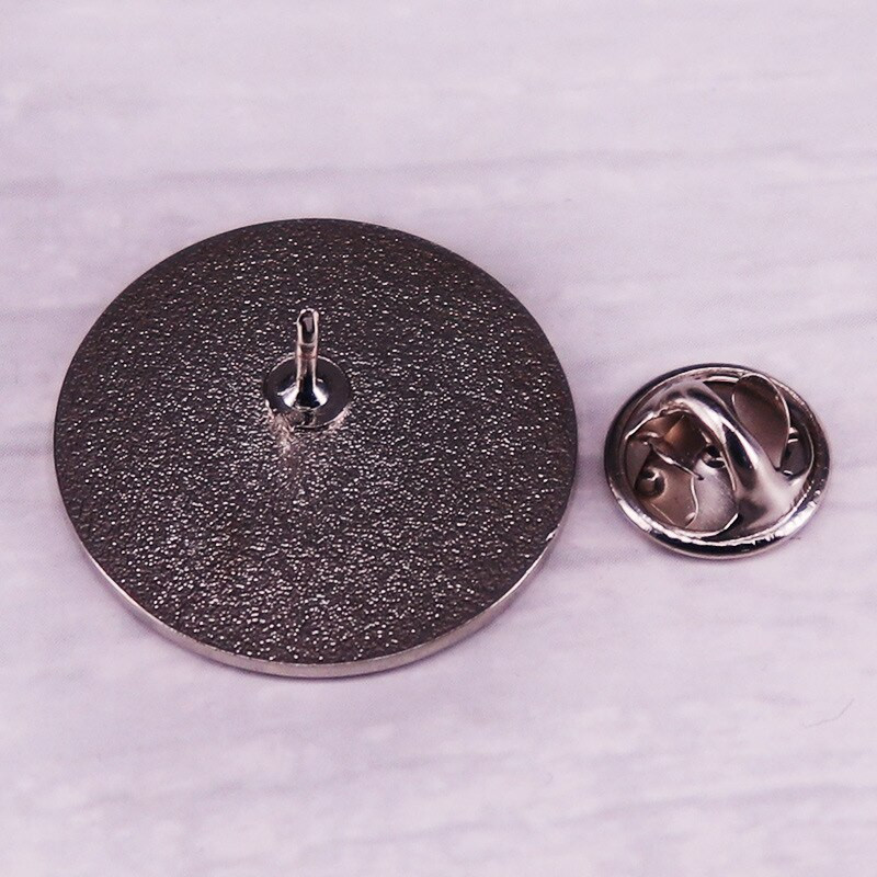 C3240 Halloweeni õudusfilm emailiga nööpnõel Pross rinnamärk revnõel seljakott krae müts naistele meestele ehted kingitused