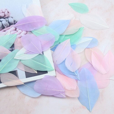 50 buc. Pene de gâscă de 4-8 cm, amestec de culori naturale, pentru bricolaj, bijuterii, artizanat, accesorii pentru decorațiuni pentru petreceri de nuntă, decorațiuni de nuntă