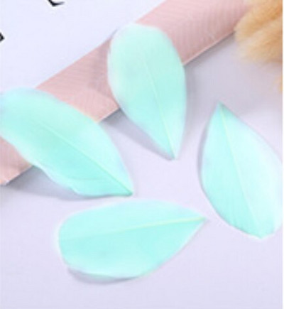 50 buc. Pene de gâscă de 4-8 cm, amestec de culori naturale, pentru bricolaj, bijuterii, artizanat, accesorii pentru decorațiuni pentru petreceri de nuntă, decorațiuni de nuntă