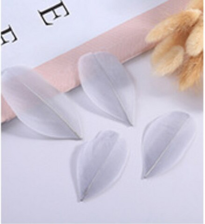 50 buc. Pene de gâscă de 4-8 cm, amestec de culori naturale, pentru bricolaj, bijuterii, artizanat, accesorii pentru decorațiuni pentru petreceri de nuntă, decorațiuni de nuntă