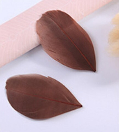 50 buc. Pene de gâscă de 4-8 cm, amestec de culori naturale, pentru bricolaj, bijuterii, artizanat, accesorii pentru decorațiuni pentru petreceri de nuntă, decorațiuni de nuntă