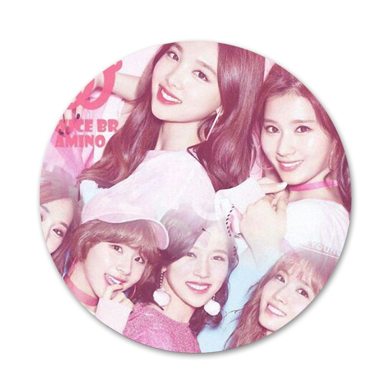 Twice Mina Momo Kpop Najnovije Modne ikone Igle Dekoracija znački Broševi Metalne značke za odjeću Dekoracija ruksaka 58 mm