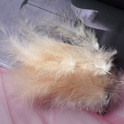 50 tk/partii värvilised kalkuni suled käsitööks Pulmakaunistus Käsitöö Aksessuaarid Laua keskosad Karneval Plumas Decor