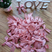 50 tk/pakk 85*85mm värske roosa paelaga vibud Väikese suurusega satiinpaelaga vibu lillega käsitöökaunistus Käsitöö DIY peokaunistus