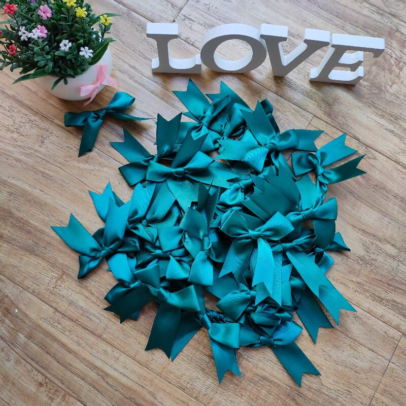 50 tk/pakk 85*85mm värske roosa paelaga vibud Väikese suurusega satiinpaelaga vibu lillega käsitöökaunistus Käsitöö DIY peokaunistus