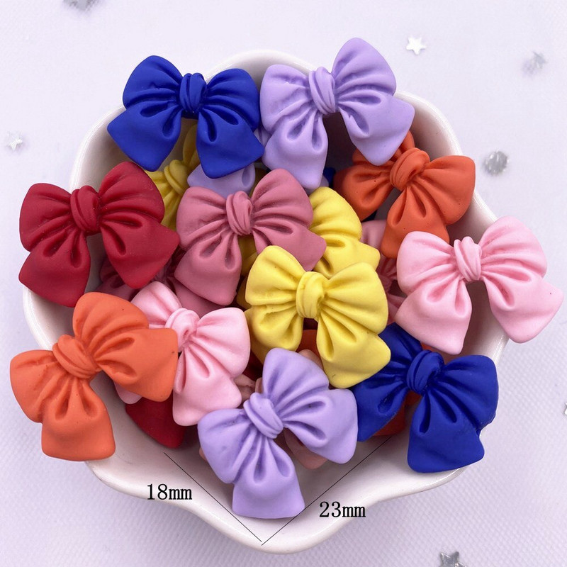 20 de bucăți rășină Kawaii pictat colorat desene animate bowknot flatback piatră figurine album de însemnări DIY decor accesorii pentru casă artizanat M201