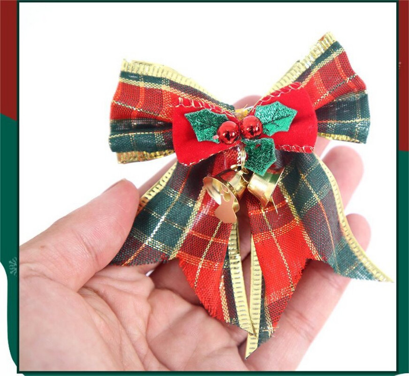 4KOM Božićne mašne sa zvončićima Mini božićne mašne DIY rukotvorine Poklon ukrasi Viseći ukras za božićno drvce Novogodišnji dekor za dom