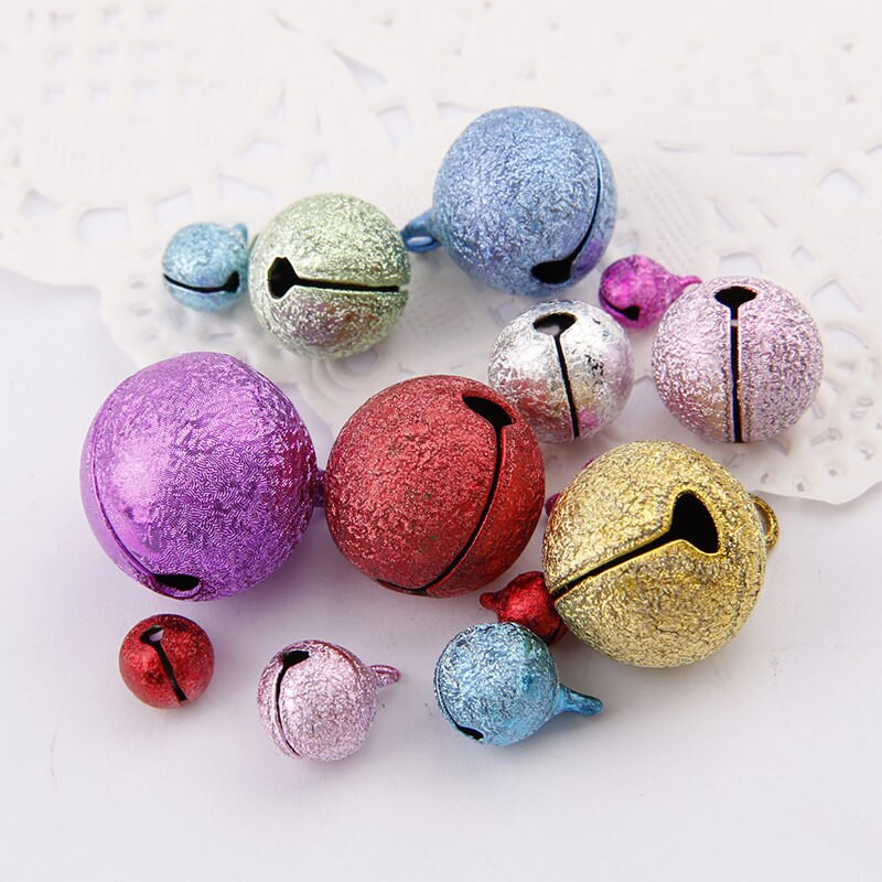 6-20 mm segavärvilised härmatisega kujundusega vaskkellad jõulukuuse kaunistamiseks meisterdamiseks käsitsi valmistatud aksessuaarid