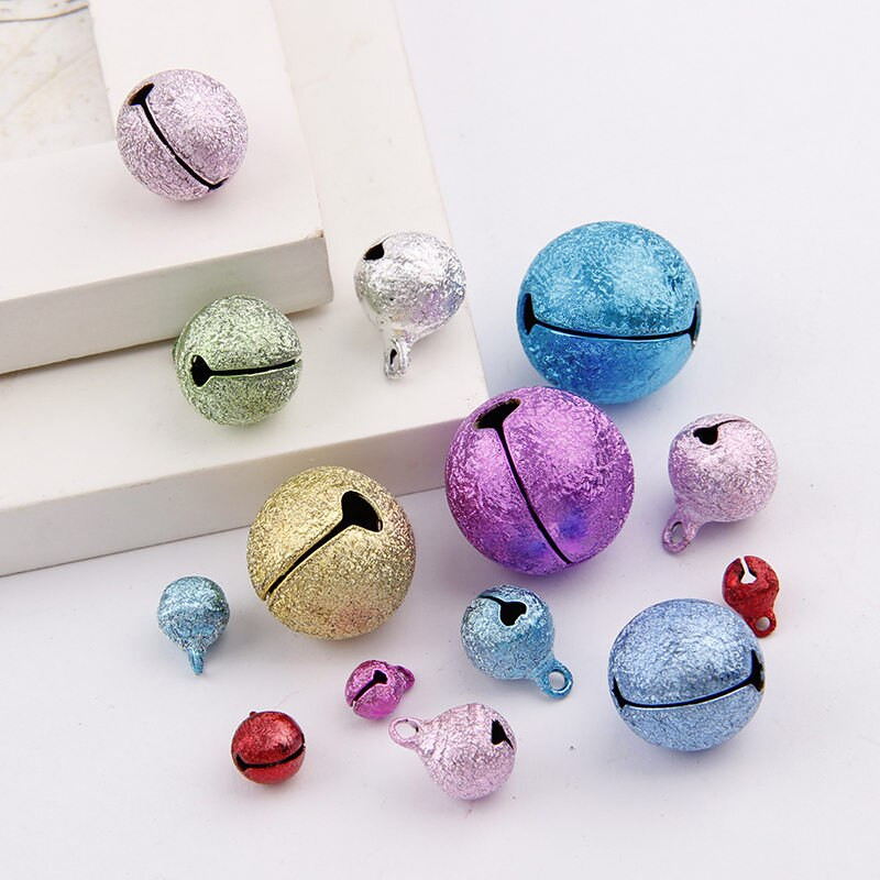 6-20 mm segavärvilised härmatisega kujundusega vaskkellad jõulukuuse kaunistamiseks meisterdamiseks käsitsi valmistatud aksessuaarid