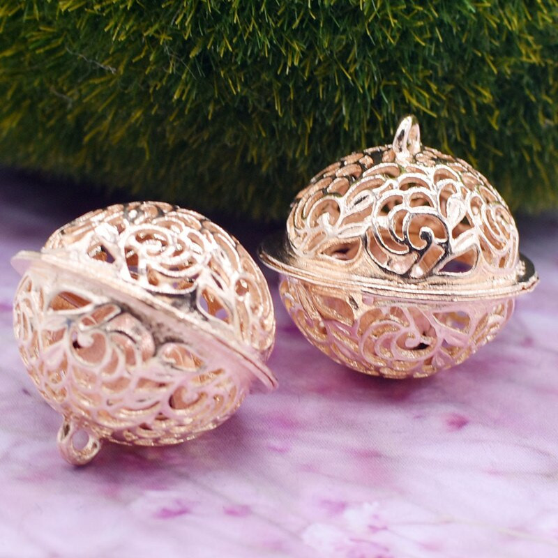 10 бр. Златни камбанки Железни висулки Висящи орнаменти за коледно дърво Коледна украса Парти Направи си сам Аксесоари за занаяти