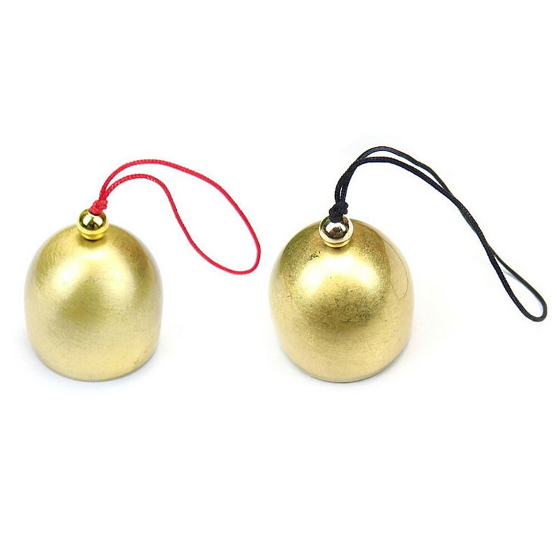 Božićni ukras od metalnog zvona. Božićni ukras s privjeskom za malo zvono. Božićni ukras za zabavu