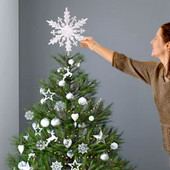 Ziemassvētku eglītes virsotne ar mirdzumu zelta sudraba zvaigzne Ziemassvētku eglītes sniegpārsliņu rotājumi Ziemassvētku rotājumi mājām 2022 Natal Jaunais gads 2023