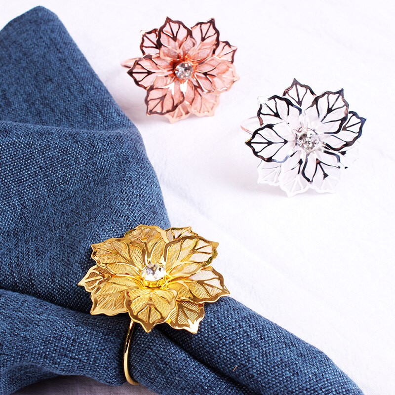 6 tk Kuldne hõbedane salvrätik Sõrmus Toolid Pandlad Pulmaürituste kaunistamine Käsitöö Rhinestone`i hoidik Käsitsi valmistatud peotarbed