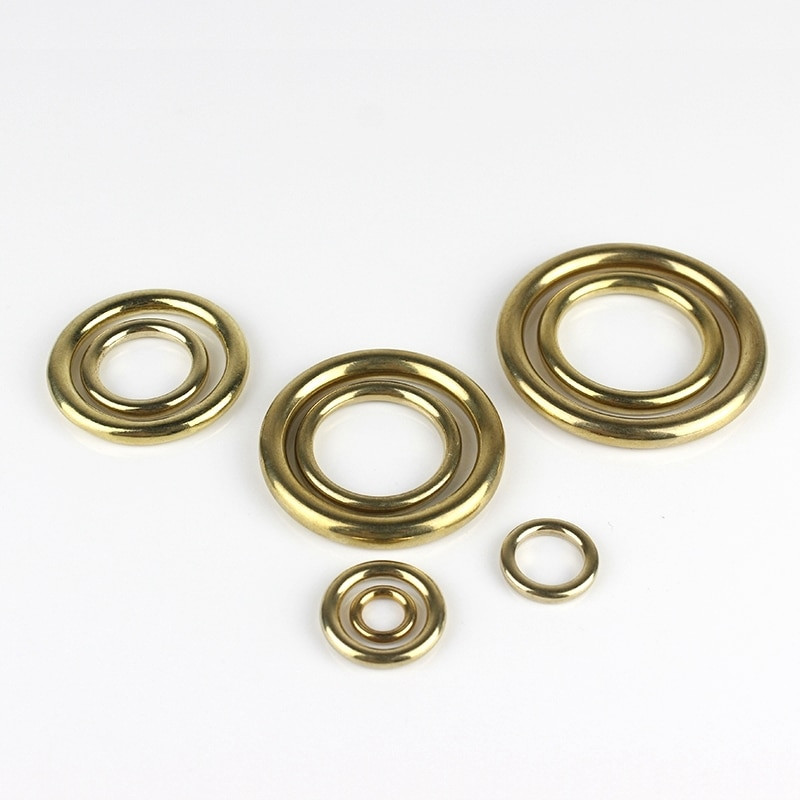 Tvirtas žalvario liejamas O formos žiedas, besiūlis apvali sagtis, skirta juostelei. Oda rankinio krepšio dirželis, diržas augintinio apykaklė Aukšta kokybė